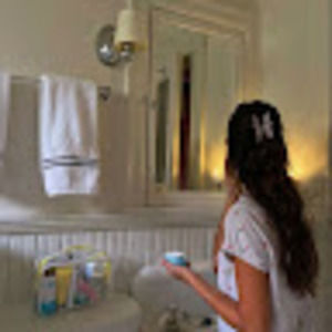 Meet your Posher, Isa